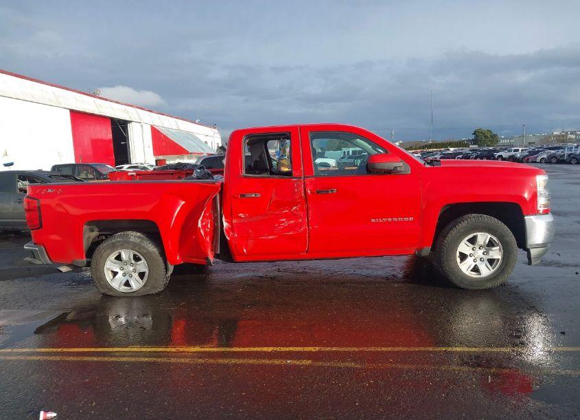 Photo 13 of 2019 Chevrolet Silverado 1500 LD LT (VIN 2GCVKPEC1K1201716)