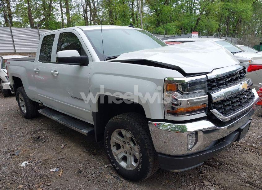 2019 Chevrolet Silverado 1500 LD LT (VIN 2GCVKPEC1K1201750) main photo