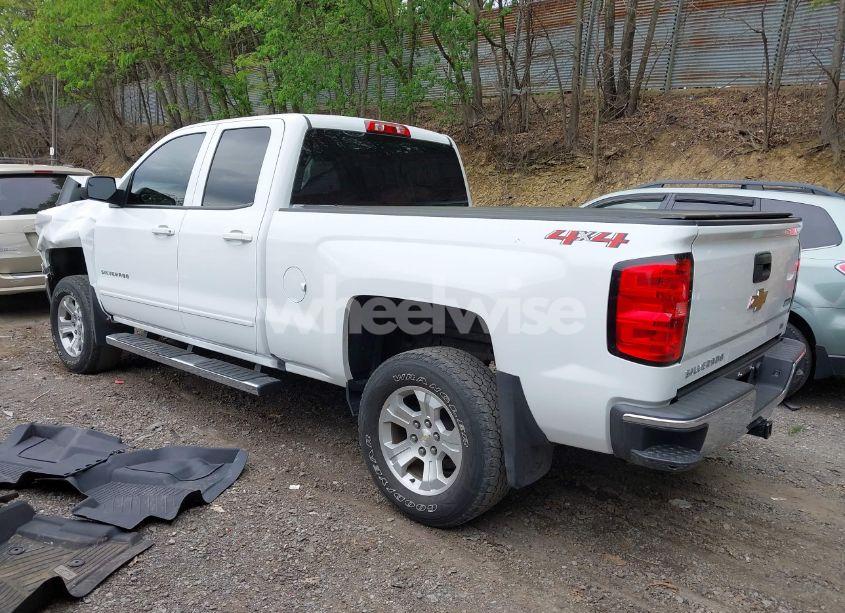 Photo 3 of 2019 Chevrolet Silverado 1500 LD LT (VIN 2GCVKPEC1K1201750)