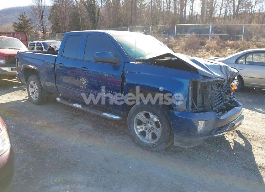 2019 Chevrolet Silverado 1500 LD LT (VIN 2GCVKPEC1K1206527) main photo