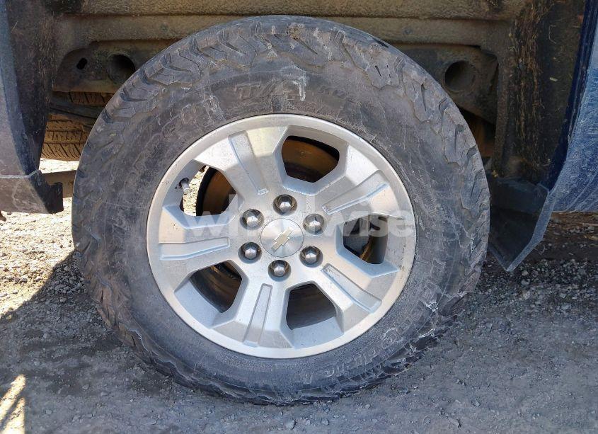 Photo 12 of 2019 Chevrolet Silverado 1500 LD LT (VIN 2GCVKPEC1K1206527)