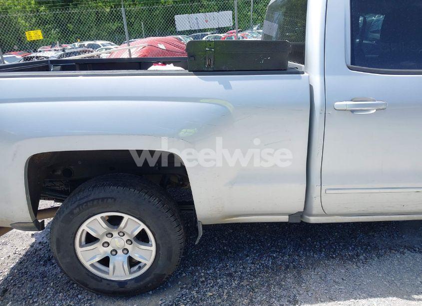 Photo 20 of 2019 Chevrolet Silverado 1500 LD LT (VIN 2GCVKPEC2K1158309)