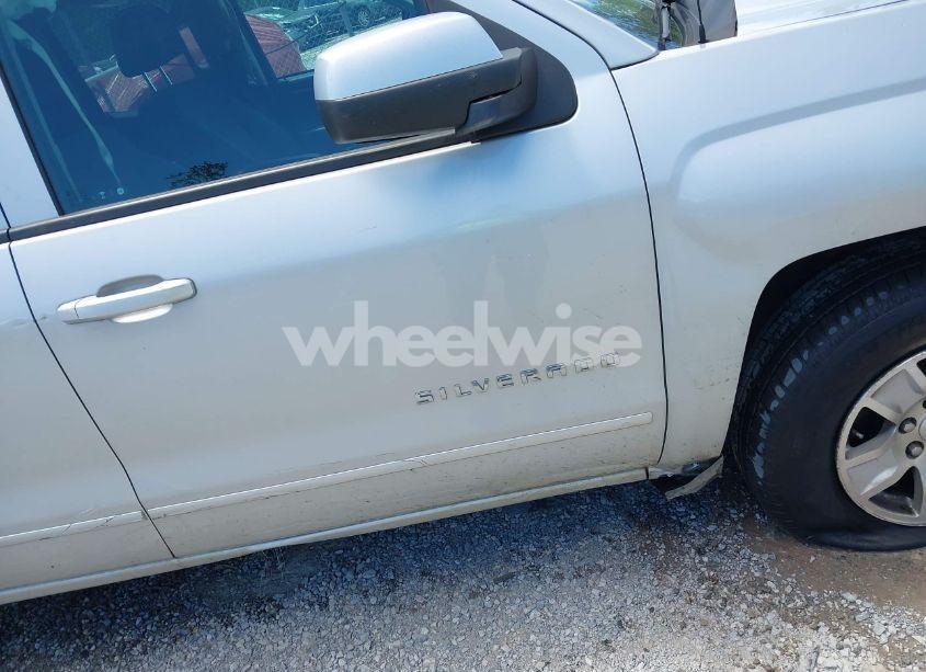 Photo 21 of 2019 Chevrolet Silverado 1500 LD LT (VIN 2GCVKPEC2K1158309)