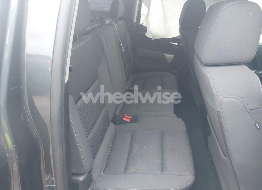 Photo 8 of 2019 Chevrolet Silverado 1500 LD LT (VIN 2GCVKPEC2K1199815)