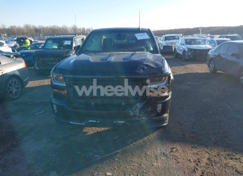 Photo 13 of 2019 Chevrolet Silverado 1500 LD (VIN 2GCVKPEC2K1204897)