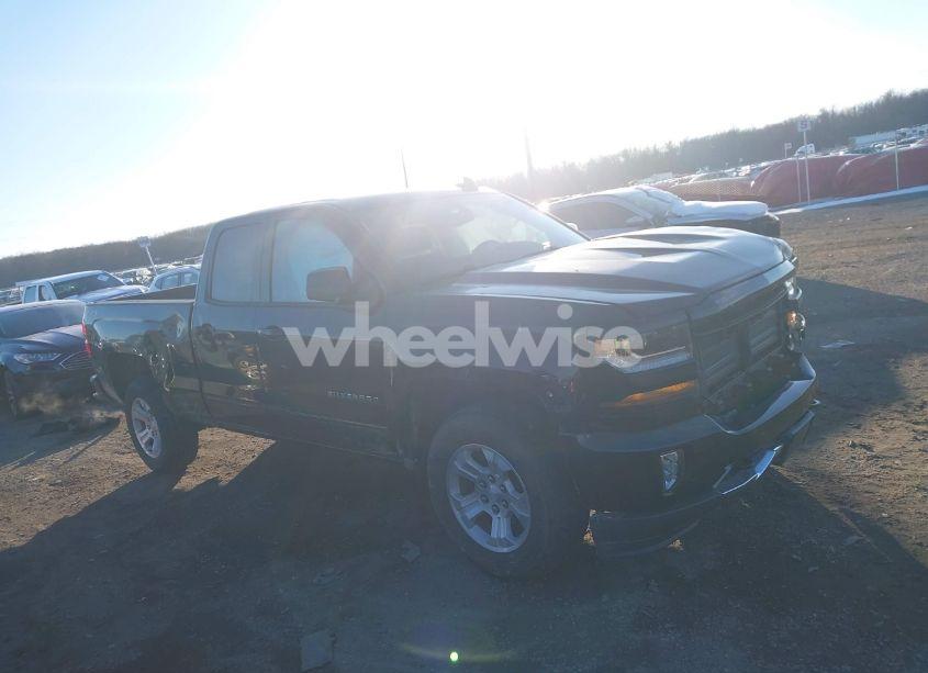 Photo 14 of 2019 Chevrolet Silverado 1500 LD (VIN 2GCVKPEC2K1204897)