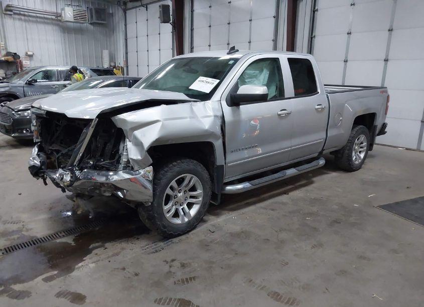 Photo 2 of 2019 Chevrolet Silverado 1500 LD LT (VIN 2GCVKPEC2K1234482)