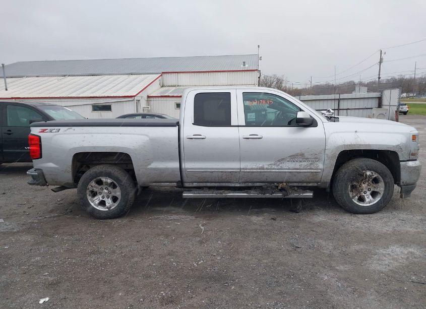 Photo 13 of 2019 Chevrolet Silverado 1500 LD LT (VIN 2GCVKPEC3K1102413)