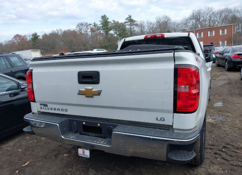 Photo 16 of 2019 Chevrolet Silverado 1500 LD LT (VIN 2GCVKPEC3K1175328)