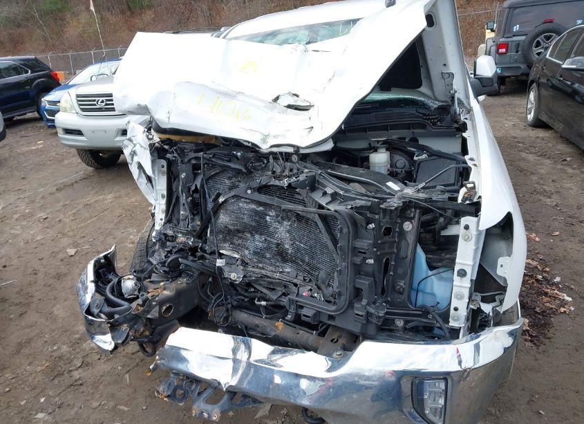 Photo 6 of 2019 Chevrolet Silverado 1500 LD LT (VIN 2GCVKPEC3K1175328)