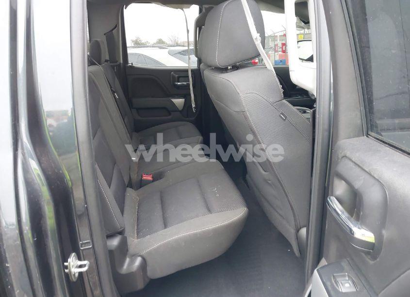 Photo 8 of 2019 Chevrolet Silverado 1500 LD LT (VIN 2GCVKPEC3K1181601)