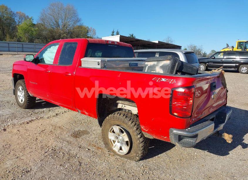 Photo 3 of 2019 Chevrolet Silverado 1500 LD LT (VIN 2GCVKPEC4K1109175)