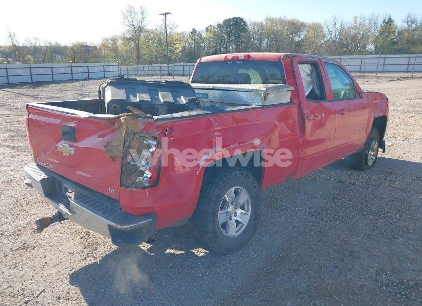 Photo 4 of 2019 Chevrolet Silverado 1500 LD LT (VIN 2GCVKPEC4K1109175)