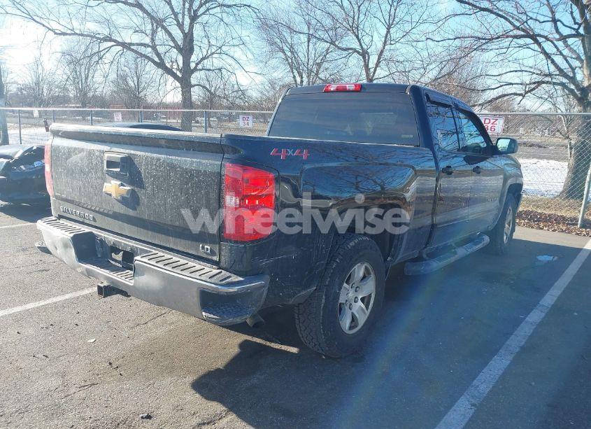 Photo 4 of 2019 Chevrolet Silverado 1500 LD LT (VIN 2GCVKPEC4K1147764)