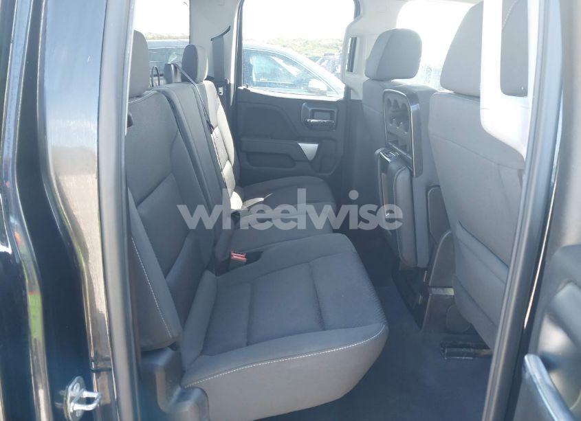 Photo 8 of 2019 Chevrolet Silverado 1500 LD LT (VIN 2GCVKPEC4K1179646)