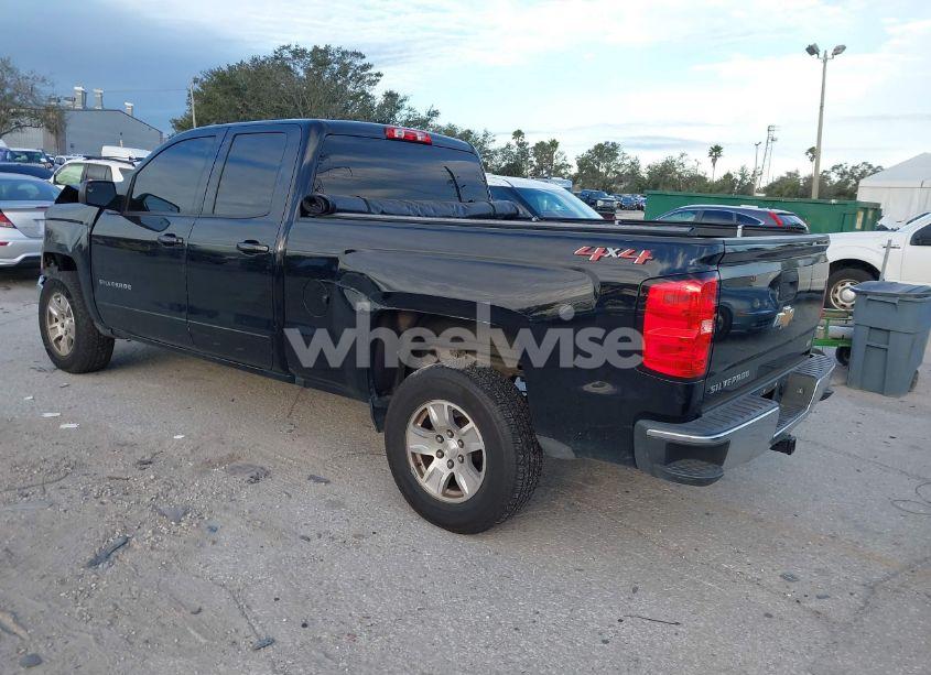 Photo 3 of 2019 Chevrolet Silverado 1500 LD LT (VIN 2GCVKPEC4K1183339)