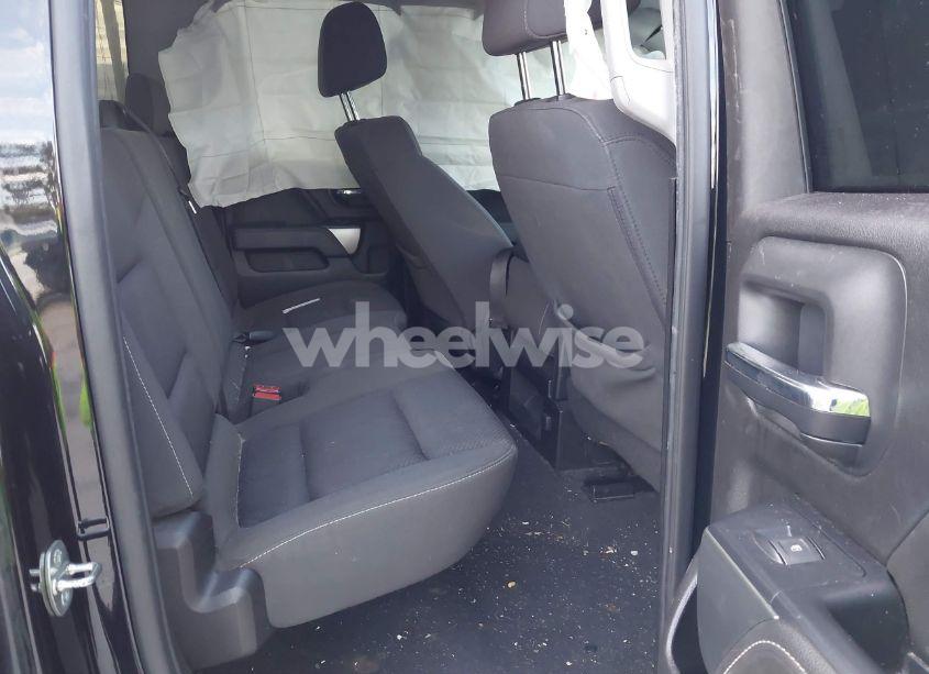 Photo 8 of 2019 Chevrolet Silverado 1500 LD LT (VIN 2GCVKPEC4K1183339)