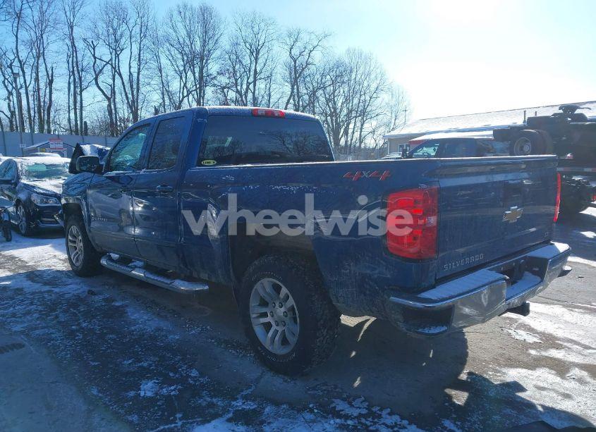 Photo 3 of 2019 Chevrolet Silverado 1500 LD LT (VIN 2GCVKPEC5K1178697)