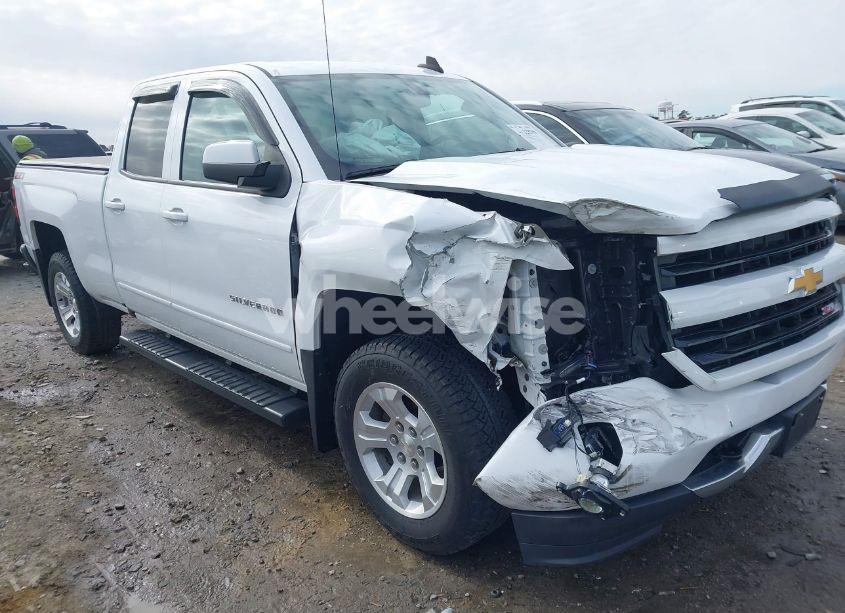 2019 Chevrolet Silverado 1500 LD LT (VIN 2GCVKPEC5K1199940) main photo