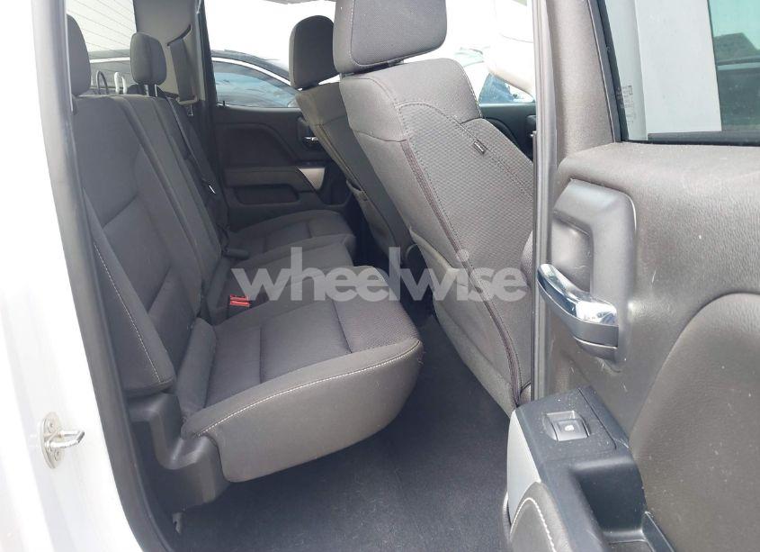 Photo 8 of 2019 Chevrolet Silverado 1500 LD LT (VIN 2GCVKPEC5K1199940)