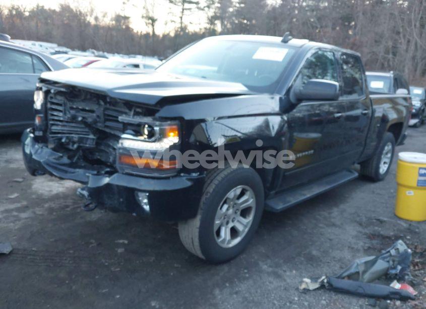 Photo 2 of 2019 Chevrolet Silverado 1500 LD LT (VIN 2GCVKPEC5K1235285)