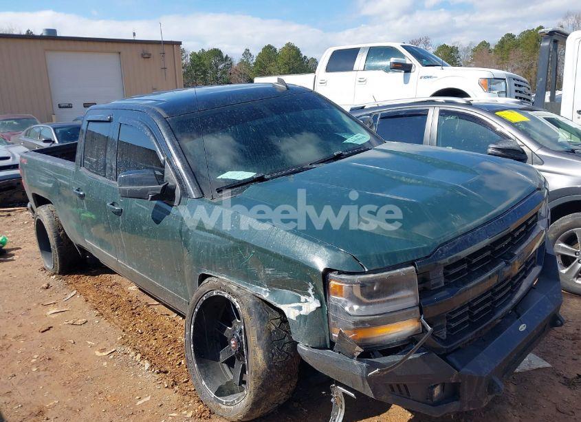 2019 Chevrolet Silverado 1500 LD LT (VIN 2GCVKPEC6K1109520) main photo