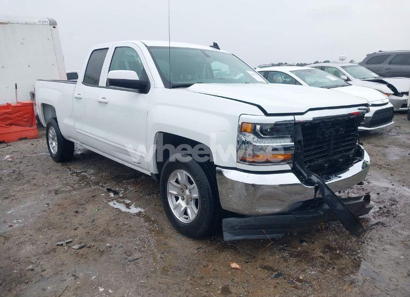 2019 Chevrolet Silverado 1500 LD LT (VIN 2GCVKPEC6K1121392) main photo