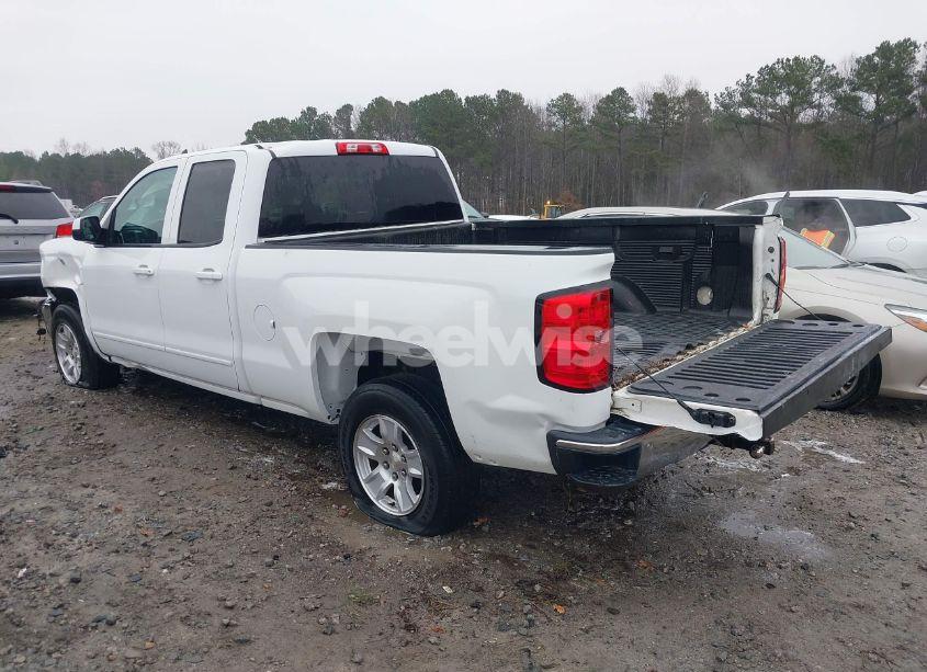 Photo 3 of 2019 Chevrolet Silverado 1500 LD LT (VIN 2GCVKPEC6K1121392)