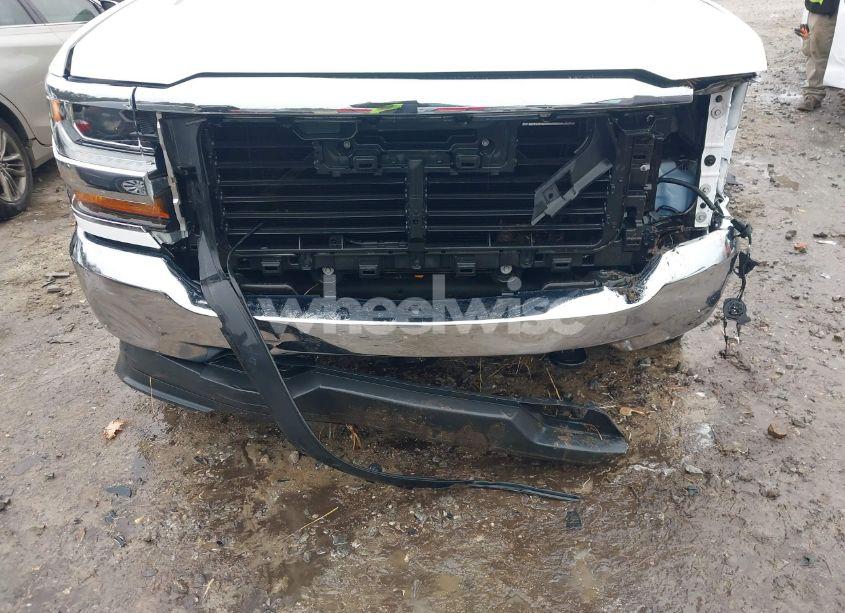 Photo 6 of 2019 Chevrolet Silverado 1500 LD LT (VIN 2GCVKPEC6K1121392)