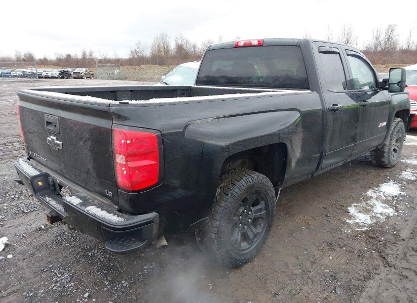 Photo 4 of 2019 Chevrolet Silverado 1500 LD LT (VIN 2GCVKPEC6K1125751)