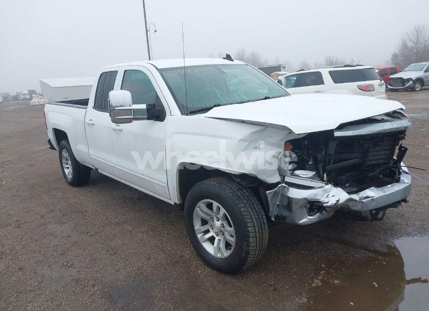 2019 Chevrolet Silverado 1500 LD LT (VIN 2GCVKPEC6K1189210) main photo