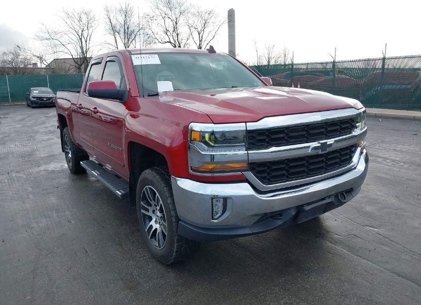 2019 Chevrolet Silverado 1500 LD LT (VIN 2GCVKPEC6K1233898) main photo