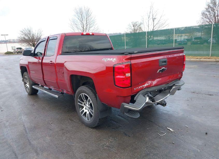 Photo 3 of 2019 Chevrolet Silverado 1500 LD LT (VIN 2GCVKPEC6K1233898)