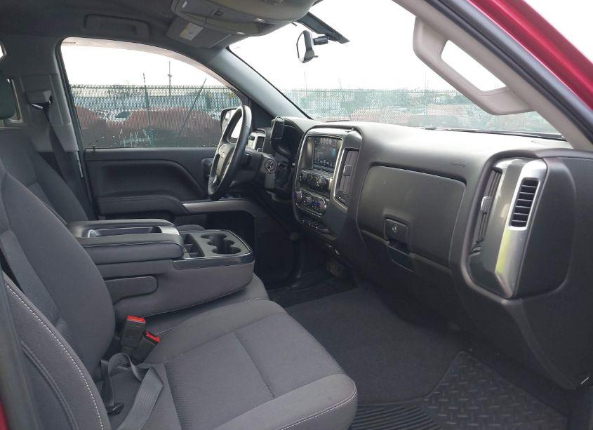 Photo 5 of 2019 Chevrolet Silverado 1500 LD LT (VIN 2GCVKPEC6K1233898)