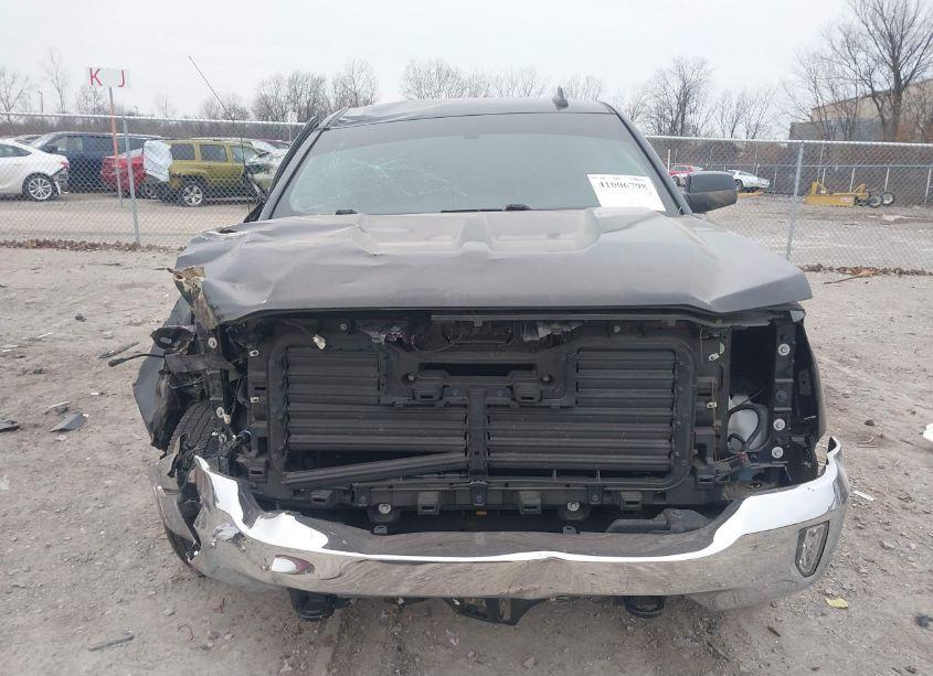 Photo 12 of 2019 Chevrolet Silverado 1500 LD LT (VIN 2GCVKPEC7K1113656)