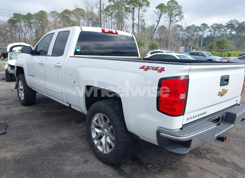 Photo 3 of 2019 Chevrolet Silverado 1500 LD LT (VIN 2GCVKPEC7K1166275)