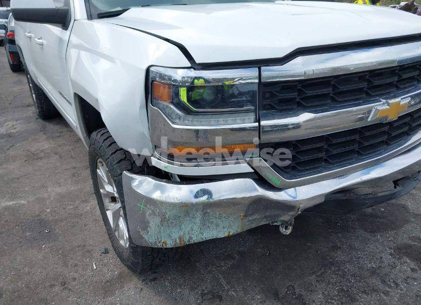 Photo 6 of 2019 Chevrolet Silverado 1500 LD LT (VIN 2GCVKPEC7K1166275)