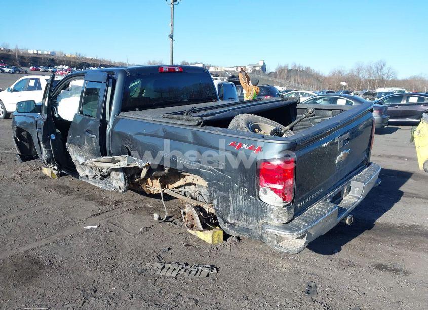 Photo 3 of 2019 Chevrolet Silverado 1500 LD LT (VIN 2GCVKPEC7K1197414)