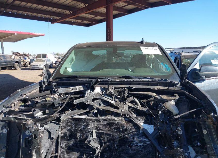 Photo 10 of 2019 Chevrolet Silverado 1500 LD LT (VIN 2GCVKPEC8K1122169)