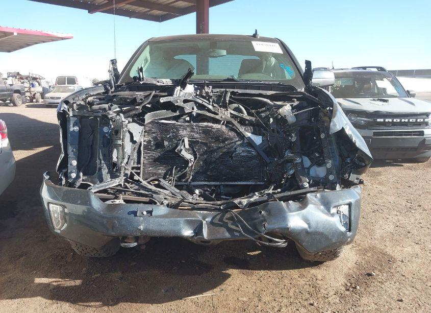 Photo 13 of 2019 Chevrolet Silverado 1500 LD LT (VIN 2GCVKPEC8K1122169)