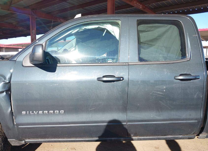 Photo 15 of 2019 Chevrolet Silverado 1500 LD LT (VIN 2GCVKPEC8K1122169)