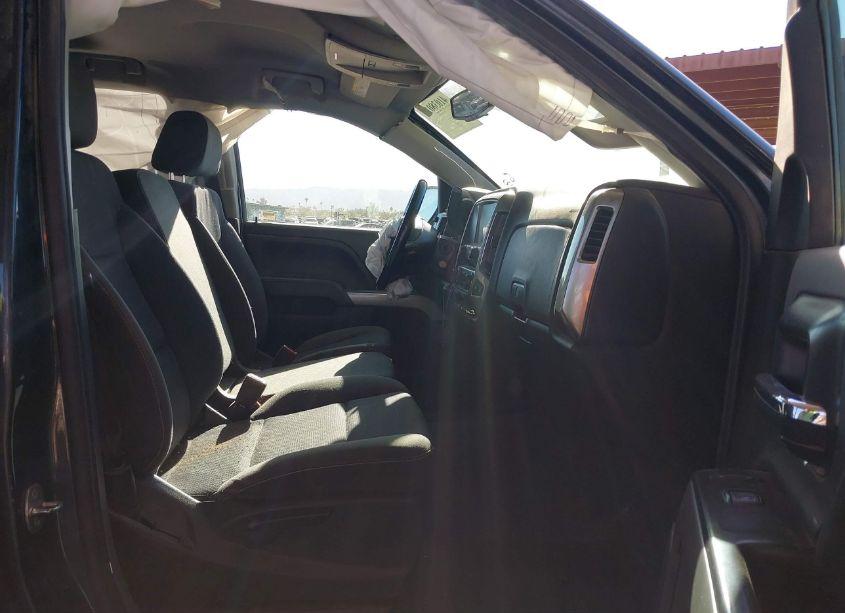 Photo 5 of 2019 Chevrolet Silverado 1500 LD LT (VIN 2GCVKPEC8K1122169)