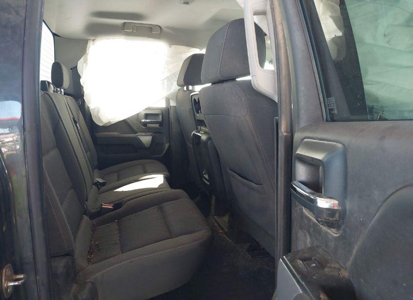 Photo 8 of 2019 Chevrolet Silverado 1500 LD LT (VIN 2GCVKPEC8K1122169)