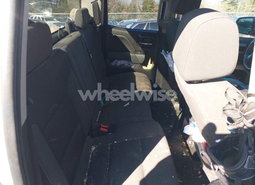 Photo 8 of 2019 Chevrolet Silverado 1500 LD LT (VIN 2GCVKPEC8K1147962)