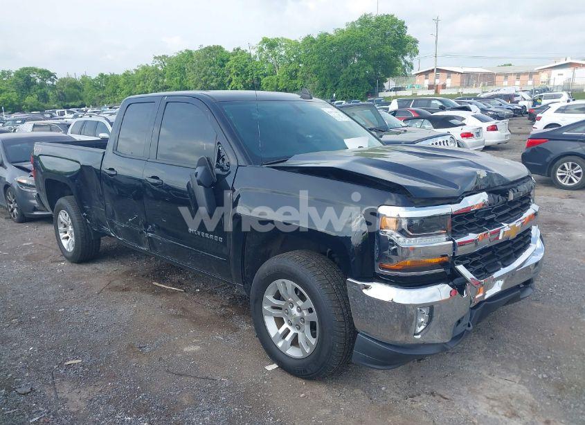 Photo 6 of 2019 Chevrolet Silverado 1500 LD LT (VIN 2GCVKPEC8K1157973)