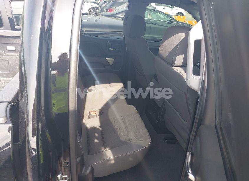 Photo 8 of 2019 Chevrolet Silverado 1500 LD LT (VIN 2GCVKPEC8K1157973)