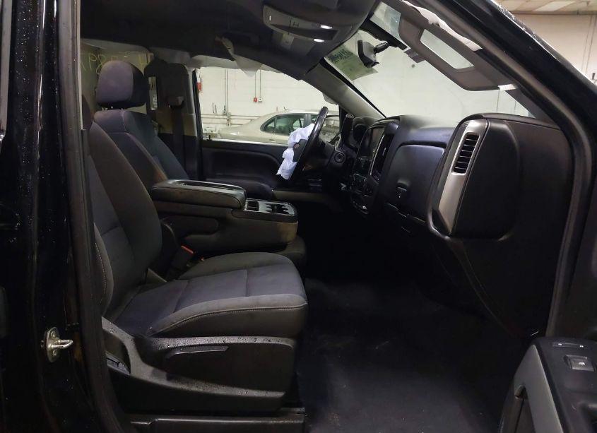 Photo 5 of 2019 Chevrolet Silverado 1500 LD LT (VIN 2GCVKPEC8K1187183)