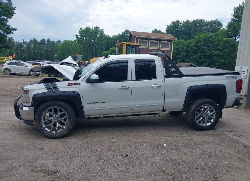 Photo 14 of 2019 Chevrolet Silverado 1500 LD LT (VIN 2GCVKPEC8K1243882)