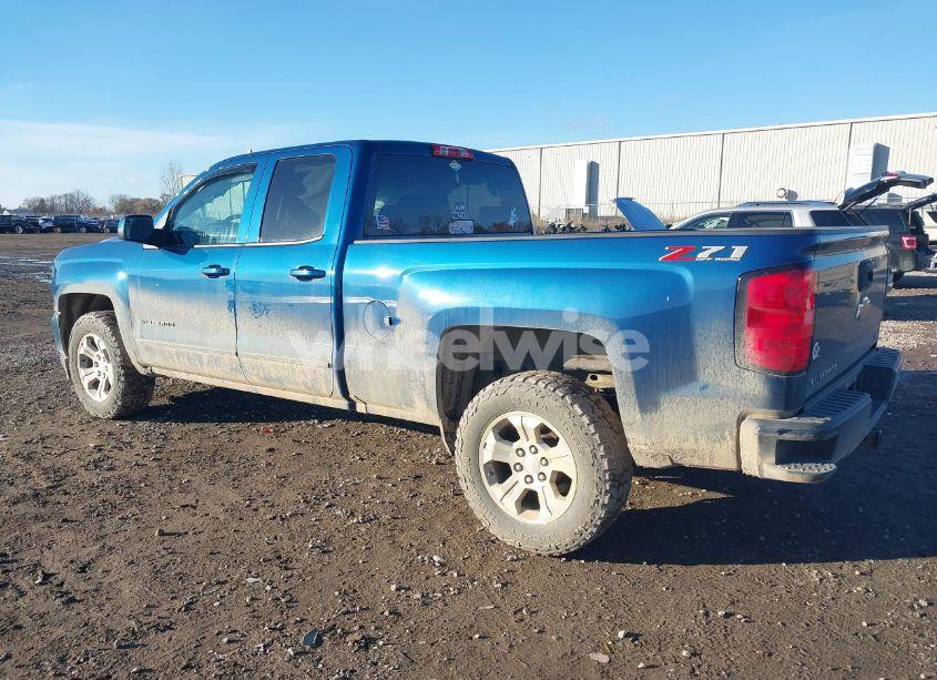 Photo 3 of 2019 Chevrolet Silverado 1500 LD LT (VIN 2GCVKPEC9K1193865)