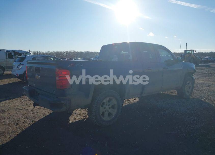 Photo 4 of 2019 Chevrolet Silverado 1500 LD LT (VIN 2GCVKPEC9K1193865)